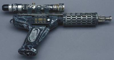 Модель 434 "Молот смерти" бластерный пистолет